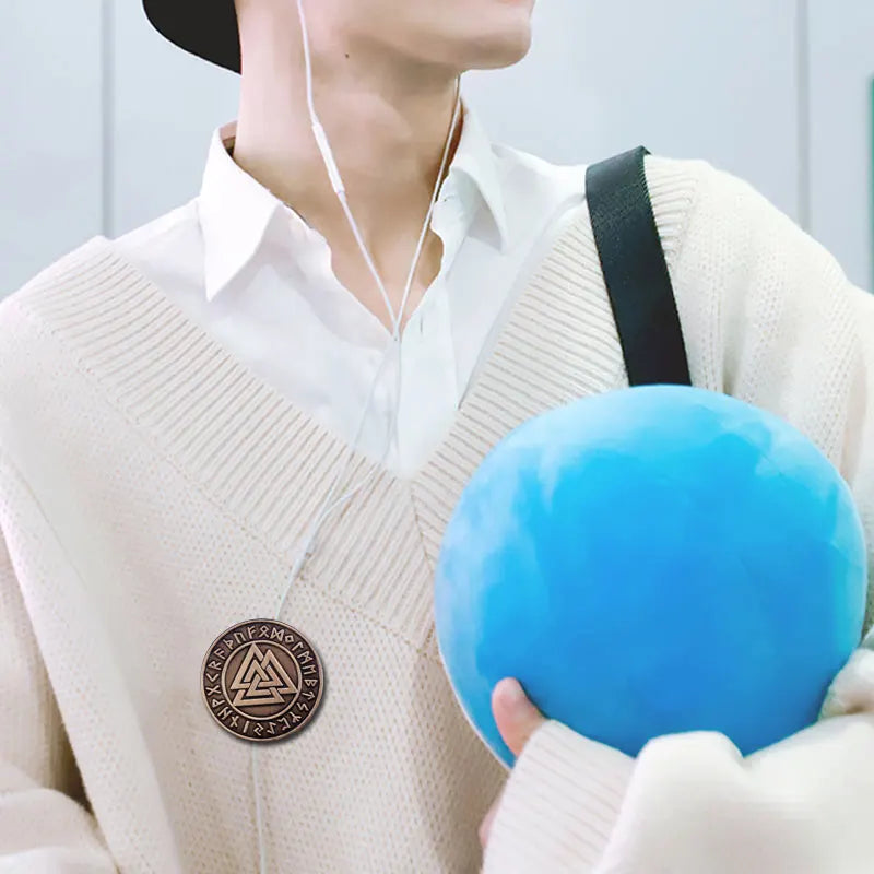 Valknut Vikings Symbol Walhalla Odin runes pin brooch