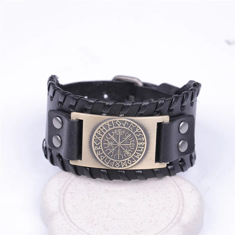 Skyrim Viking Vegvisir Compass Genuine Leather Bracelet for Man Nordic Runes Odin Scandinavian Bangle Amulet Jewelry Gift
