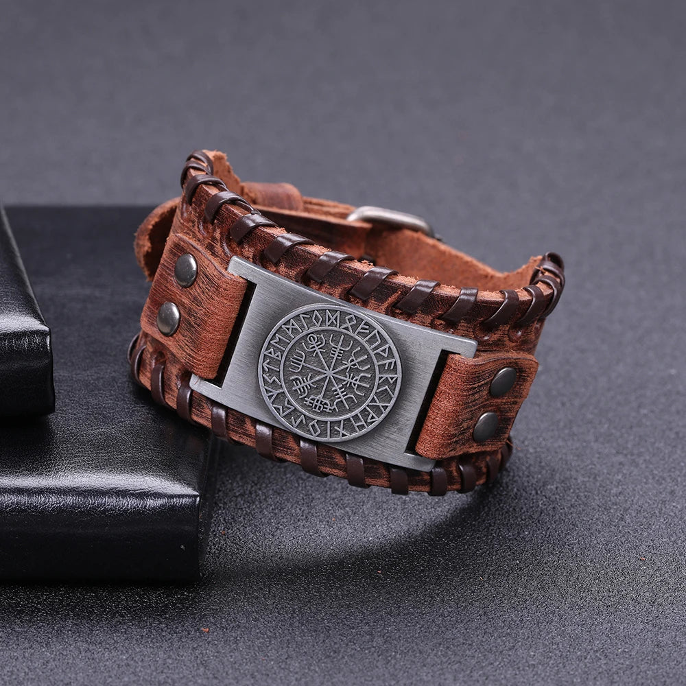 Skyrim Viking Vegvisir Compass Genuine Leather Bracelet for Man Nordic Runes Odin Scandinavian Bangle Amulet Jewelry Gift