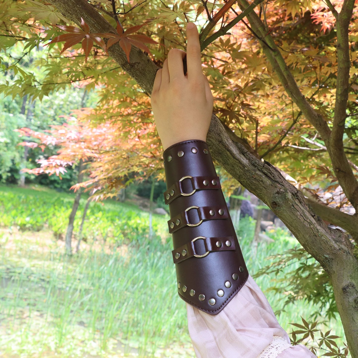 Women's Viking Wristband PU Leather Rivet Wristband Medieval Role Play Costume Cosplay Accessories Celtic Costume