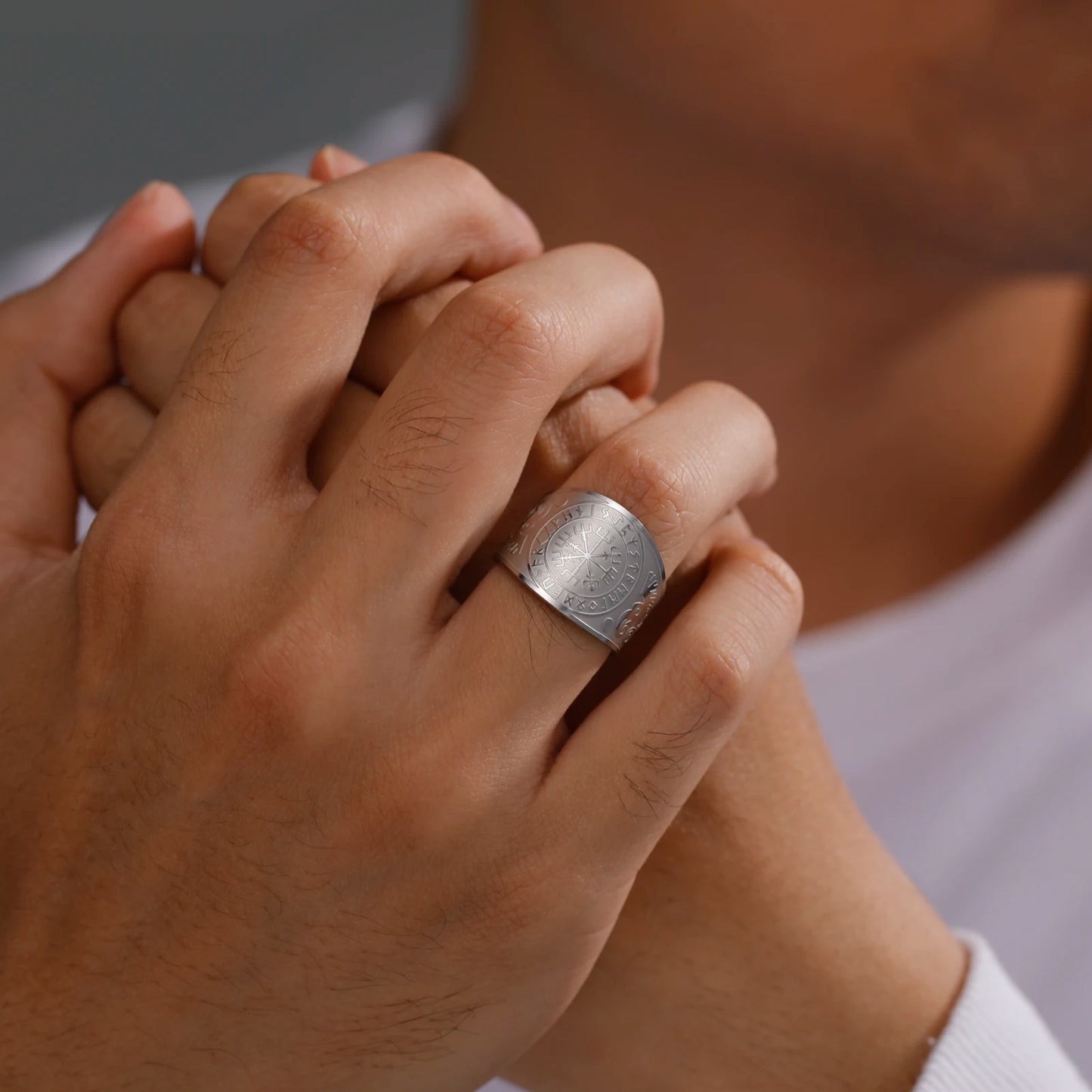 LIKGREAT Viking Compass Vegvisir Ring Helm of Awe Nordic Rune Scandinavian Amulet Stainless Steel Jewelry New Year Gift