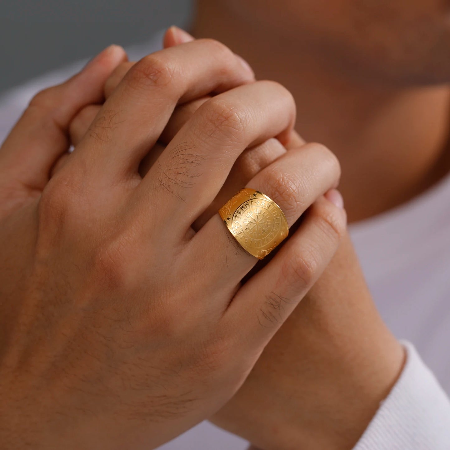 LIKGREAT Viking Compass Vegvisir Ring Helm of Awe Nordic Rune Scandinavian Amulet Stainless Steel Jewelry New Year Gift