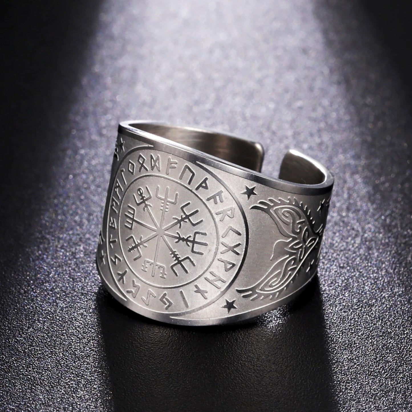 LIKGREAT Viking Compass Vegvisir Ring Helm of Awe Nordic Rune Scandinavian Amulet Stainless Steel Jewelry New Year Gift