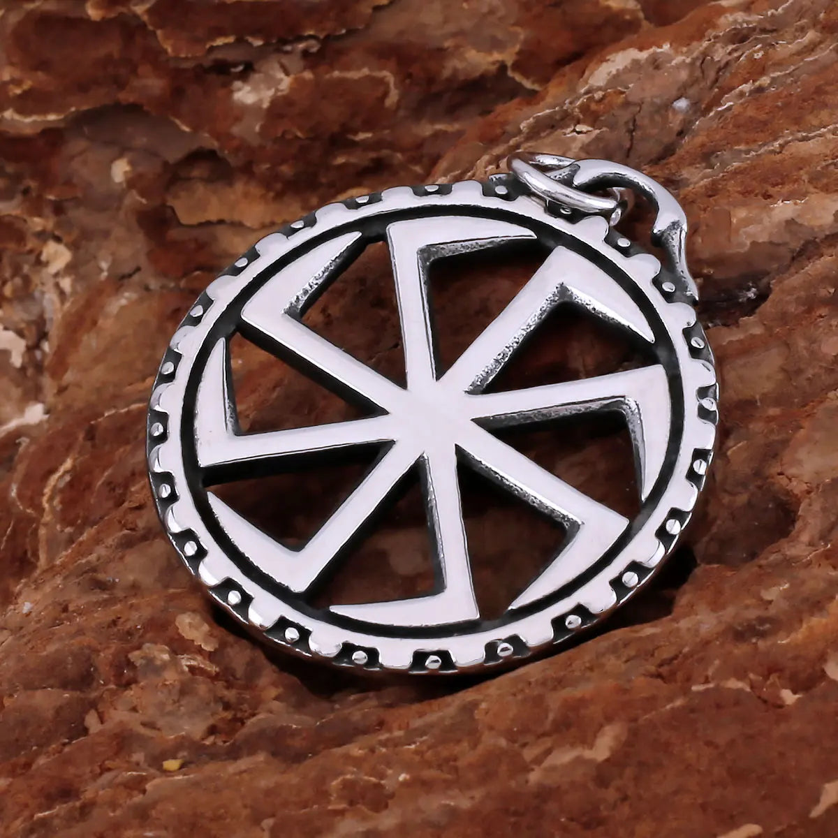 Viking Slavic kolovrat Symbol Necklace Men Women Personalized Versatile Styles Fashion Pendant Jewelry Nordic Amulet Gift