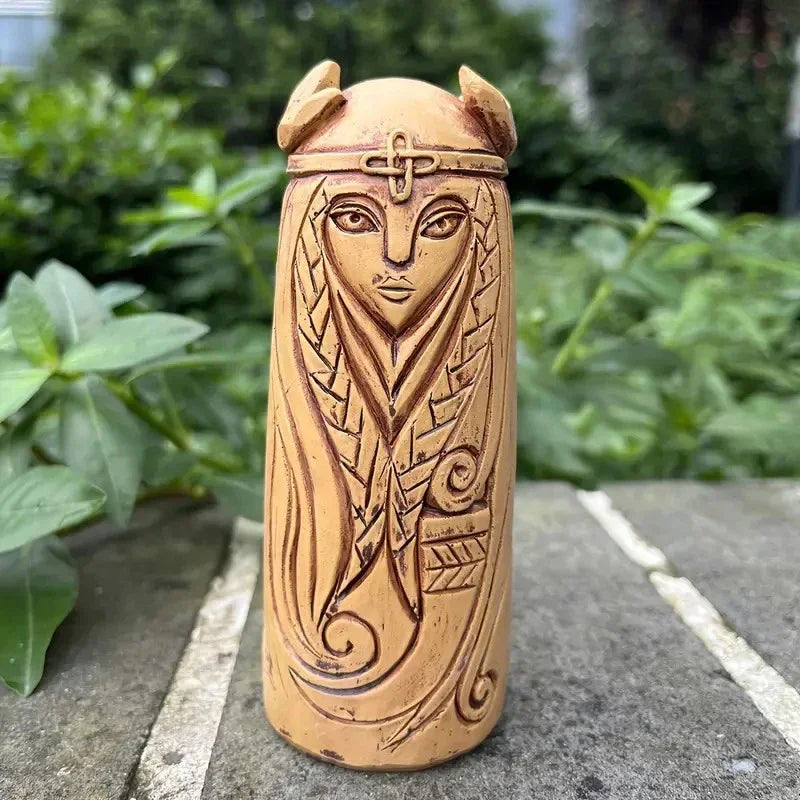 Freya Viking Goddess Statue Resin Sculpture Religious Angel Figurine Floor Mounted Nordic Altar Sculpture For Home Decor