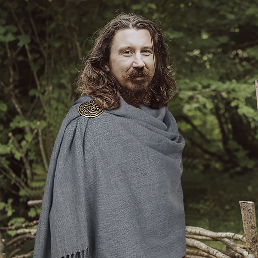 L'VOW Authentic Red Medieval Half Shoulder Cape with Viking Brooch - Durable Polyester, Fringe Detail, Perfect for Men & Women Halloween Cosplay & Renaissance Fairs, Halloween Costumes