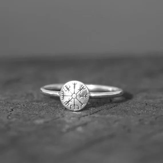 Nordic compass ring