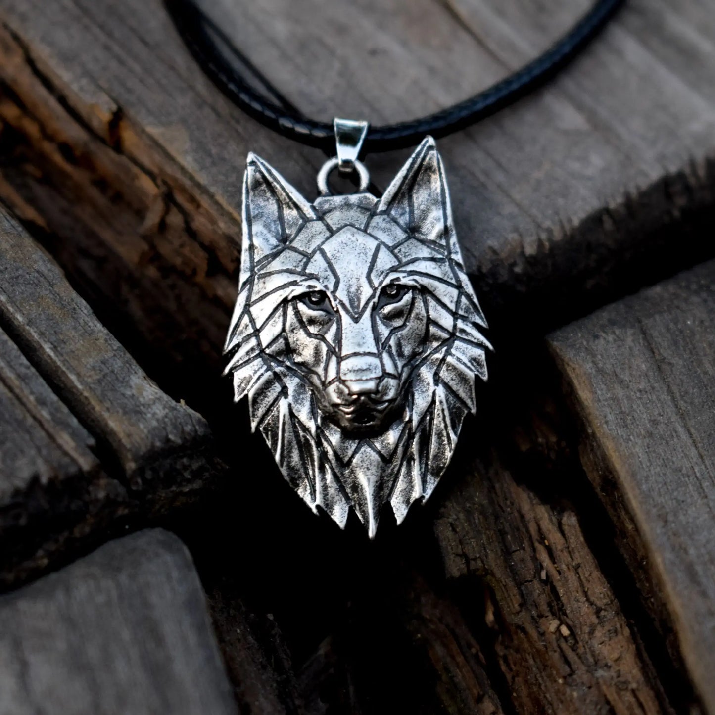 Wolf Head Pendant Necklace