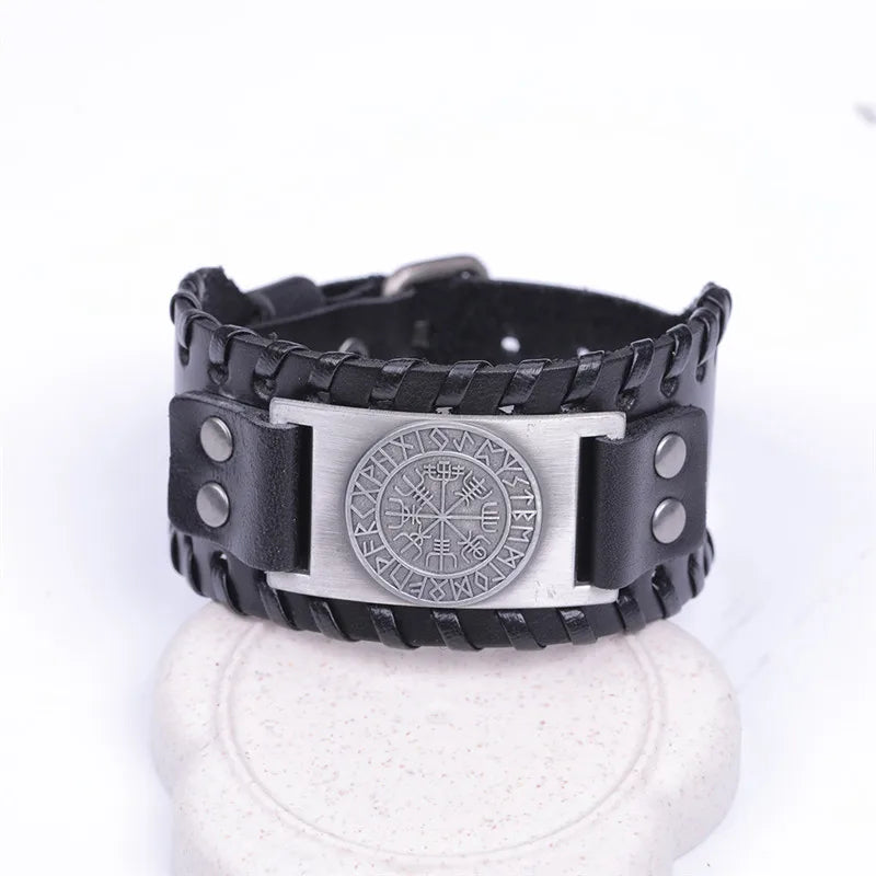 Skyrim Viking Vegvisir Compass Genuine Leather Bracelet for Man Nordic Runes Odin Scandinavian Bangle Amulet Jewelry Gift