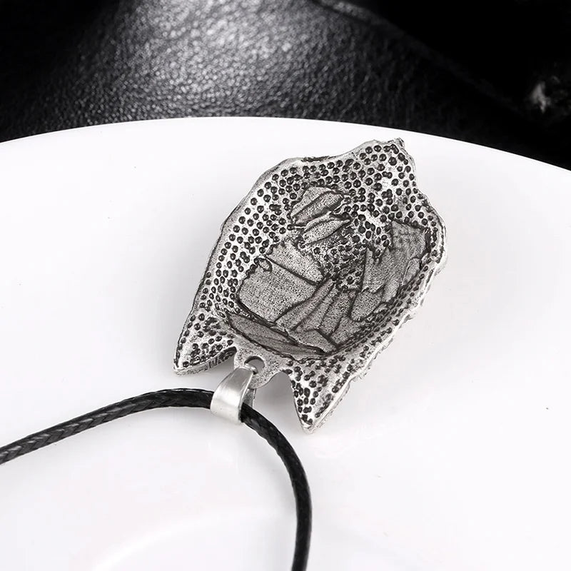 Silver Wolf Head Pendant Necklace