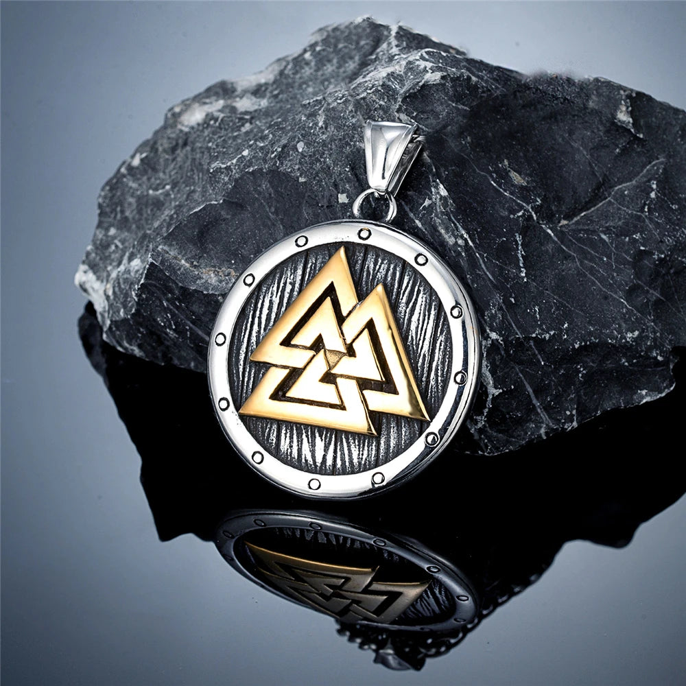 Odin's triangles