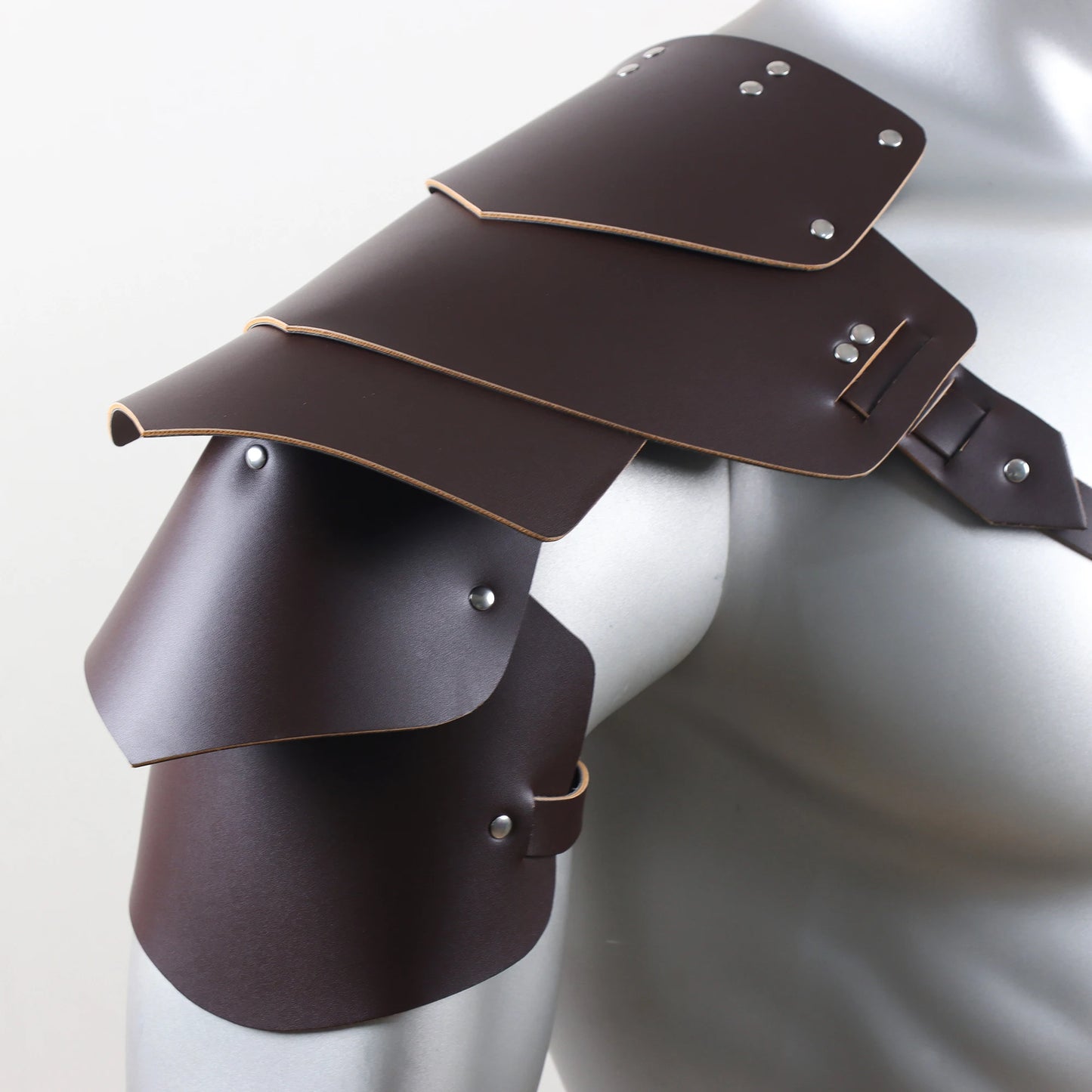 Medieval Retro Multi-Layered Leather Studded Shoulders Viking Style Warrior Armor Shoulder Armor Halloween Costume Cosplay