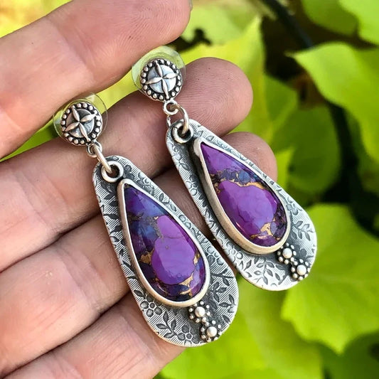 Vintage style earrings