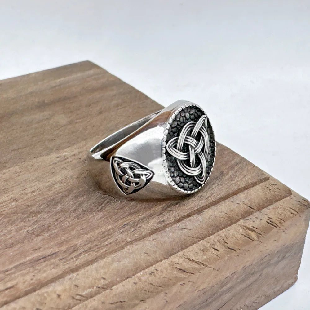 Vikings Style Solid Ring 316L Stainless Steel Jewelry  Punk Fashionable Round Celtic Knot Ring Size 7-13