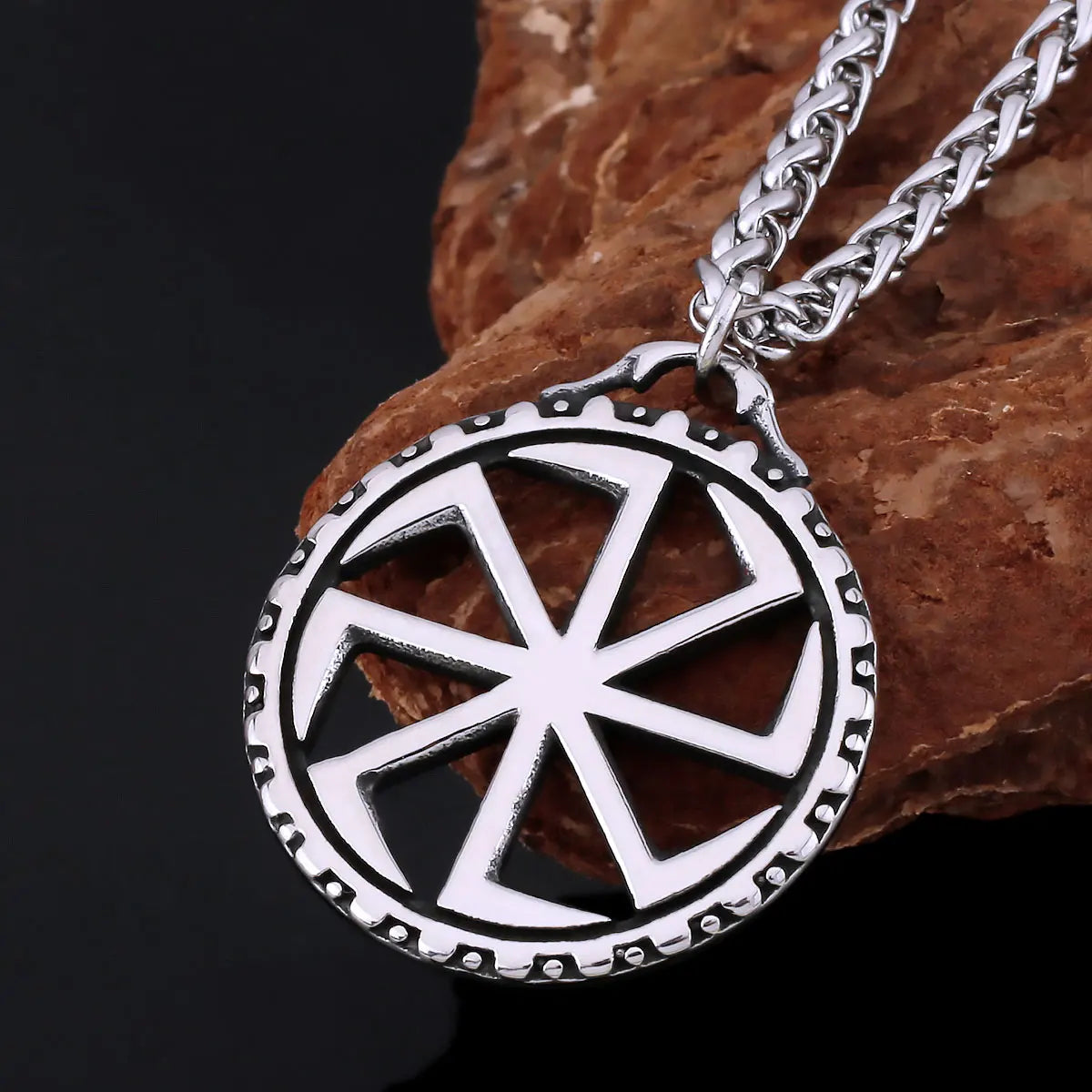 Viking Slavic kolovrat Symbol Necklace Men Women Personalized Versatile Styles Fashion Pendant Jewelry Nordic Amulet Gift