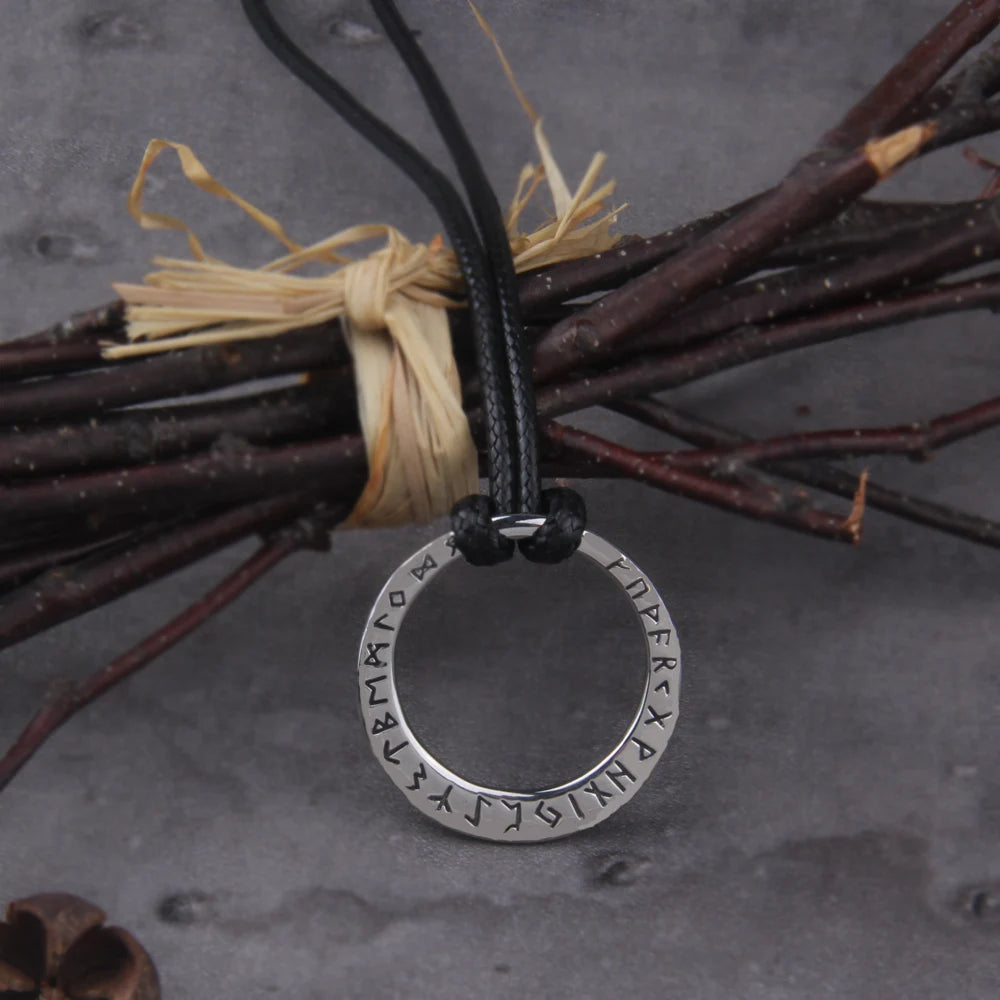 Vikings Circle Nordic Runes Necklaces Mens Amulet Vegvisir Pendant Stainless Steel cotton Chain Jewelry Gifts Wholesale with box