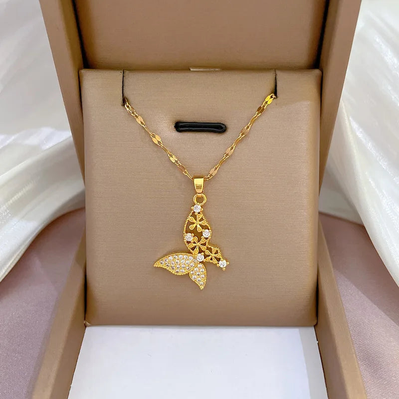 Three feather heart necklace