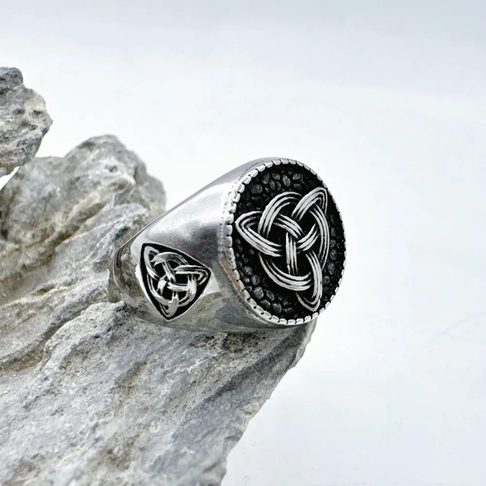 Vikings Style Solid Ring 316L Stainless Steel Jewelry  Punk Fashionable Round Celtic Knot Ring Size 7-13